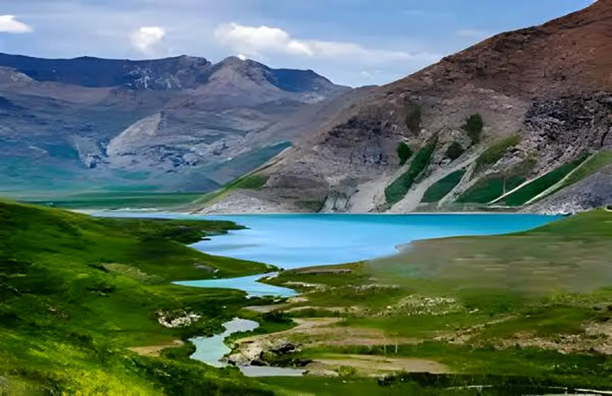 ببینید پاکسازی دریاچه تار دماوند توسط غواص ها