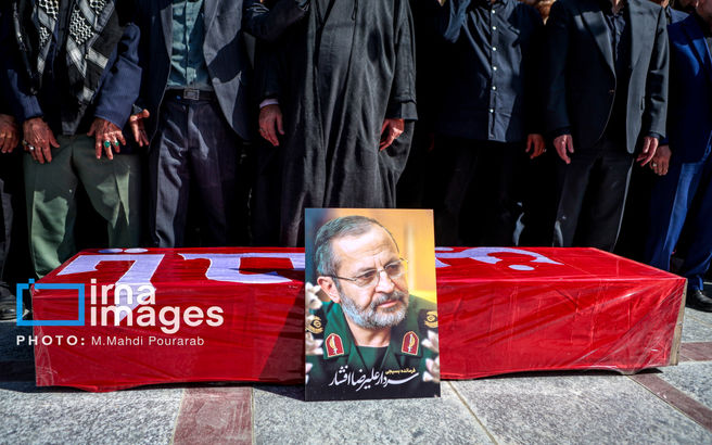 تصاویر تشییع پیکر سردار «علیرضا افشار»