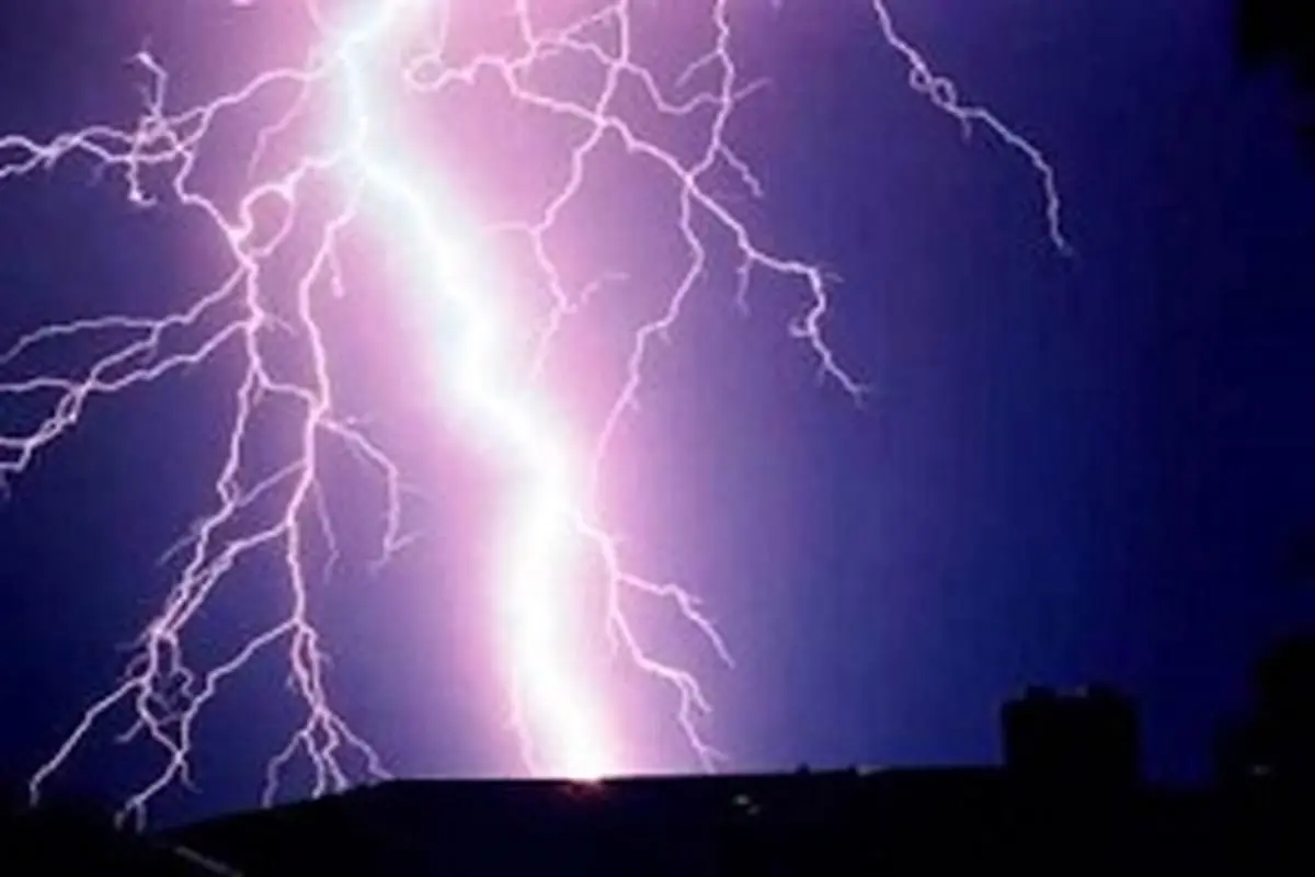 هرگز هنگام رعد و برق به حمام نروید!

