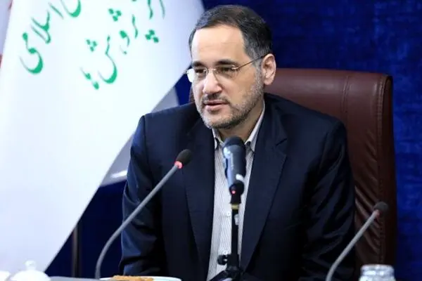 ​جنگ شناختی زمانی موفق می شود که دشمن بتواند خواسته های خود را با زبان خود ایرانیان بیان کند/ باید از هیاهوی تفرقه انگیز جناحی به سوی صف متحد ملت حرکت کنیم