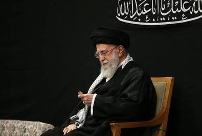 رهبر انقلاب حسینیه امام خمینی(ره) 