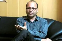 اردستانی : جاسوسان بغل گوش رهبری بودند
