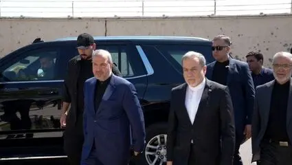 عراقچی : آمریکا به تفاهم نامه ای که رئیس جمهورش امضا کرده برگردد