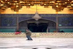 حال و هوای بارانی در حرم حضرت معصومه(س)