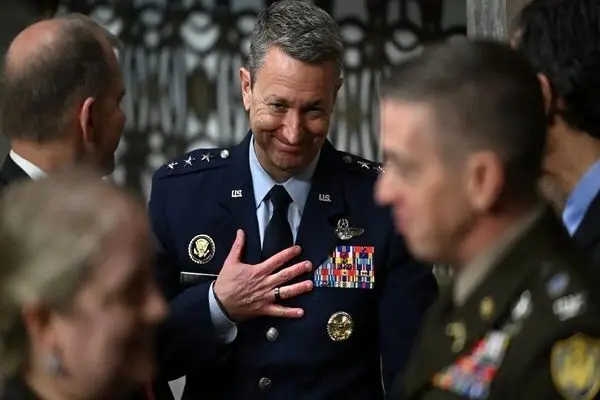 انتخاب فرمانده عملیات احتمالی علیه ایران توسط ترامپ