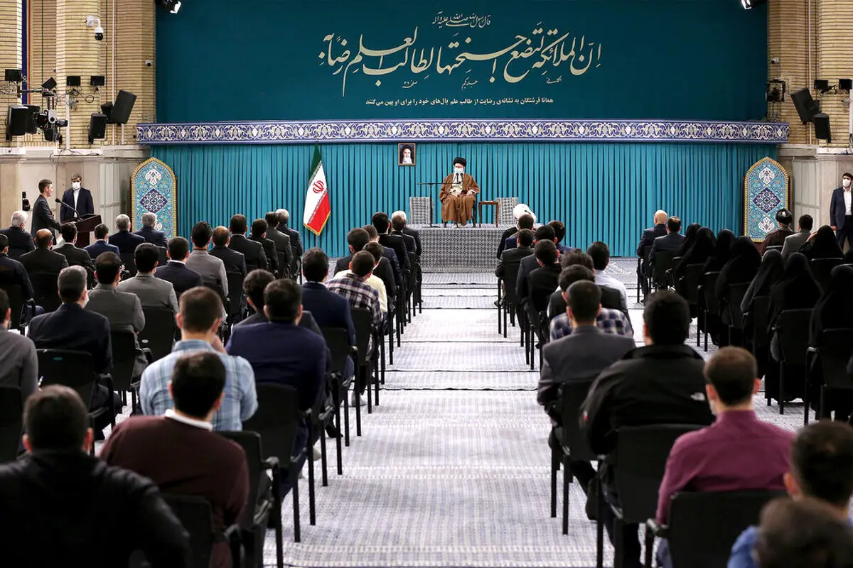 رهبر انقلاب: استعمارگران می‌خواهند ملت ما را از استعدادشان غافل کنند