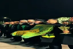  بدرقه زیبای استاد فرشچیان بر دوش خادمان امام رضا (ع) 