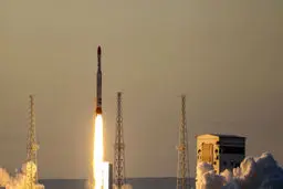 پرتاب اولین موشک فضاپیما از پایگاه جدید چابهار