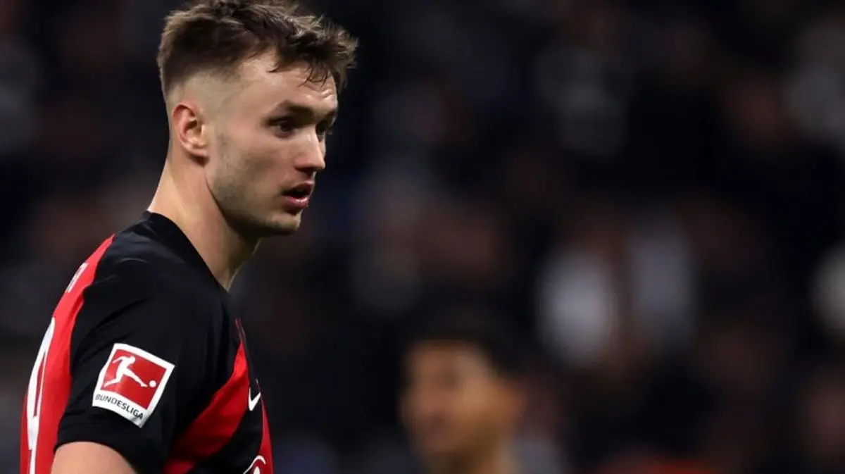 بدشانس‌ترین بازیکن اروپا سه باره صلیبی داد!