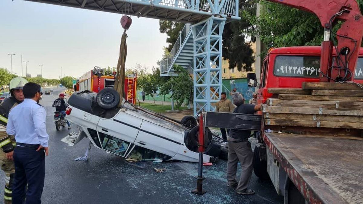  تصادف مرگبار یک تریلی بعد از قیچی با ۱۷ خودرو در تهران