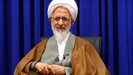 توضیحات آیت‌الله جوادی آملی درباره نمازی که بر پیکر رهبر شهید اقامه کردند