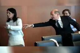 عکس جنجالی صدراعظم و وزیر خارجه آلمان 