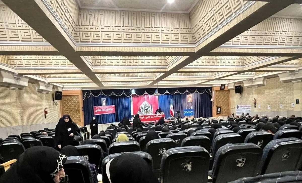 دعوت کنندگان محاکمه روحانی و ظریف خودشان نیامدند