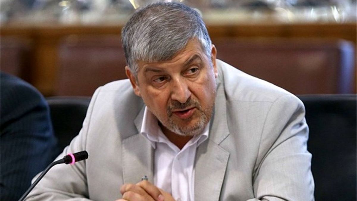 باید هماهنگی اقتصادی دولت به محسن رضایی سپرده میشد