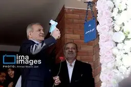 نواختن زنگ آغاز سال تحصیلی جدید توسط رئیس جمهور