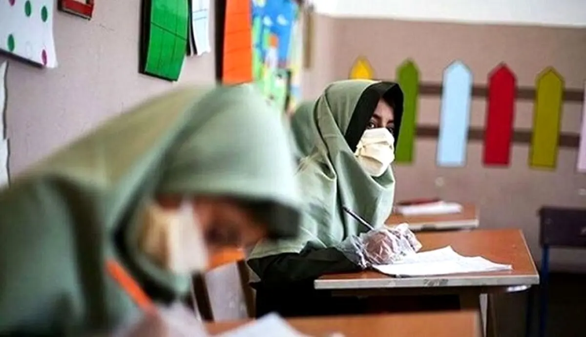 واکسیناسیون کرونا این بار به دانش‌آموزان ۱۲ تا ۱۸ ساله تهرانی رسید