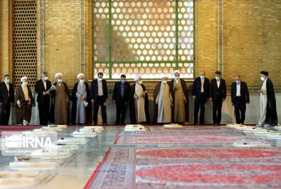 رئیس جمهور متخب در مرقد امام (ره)