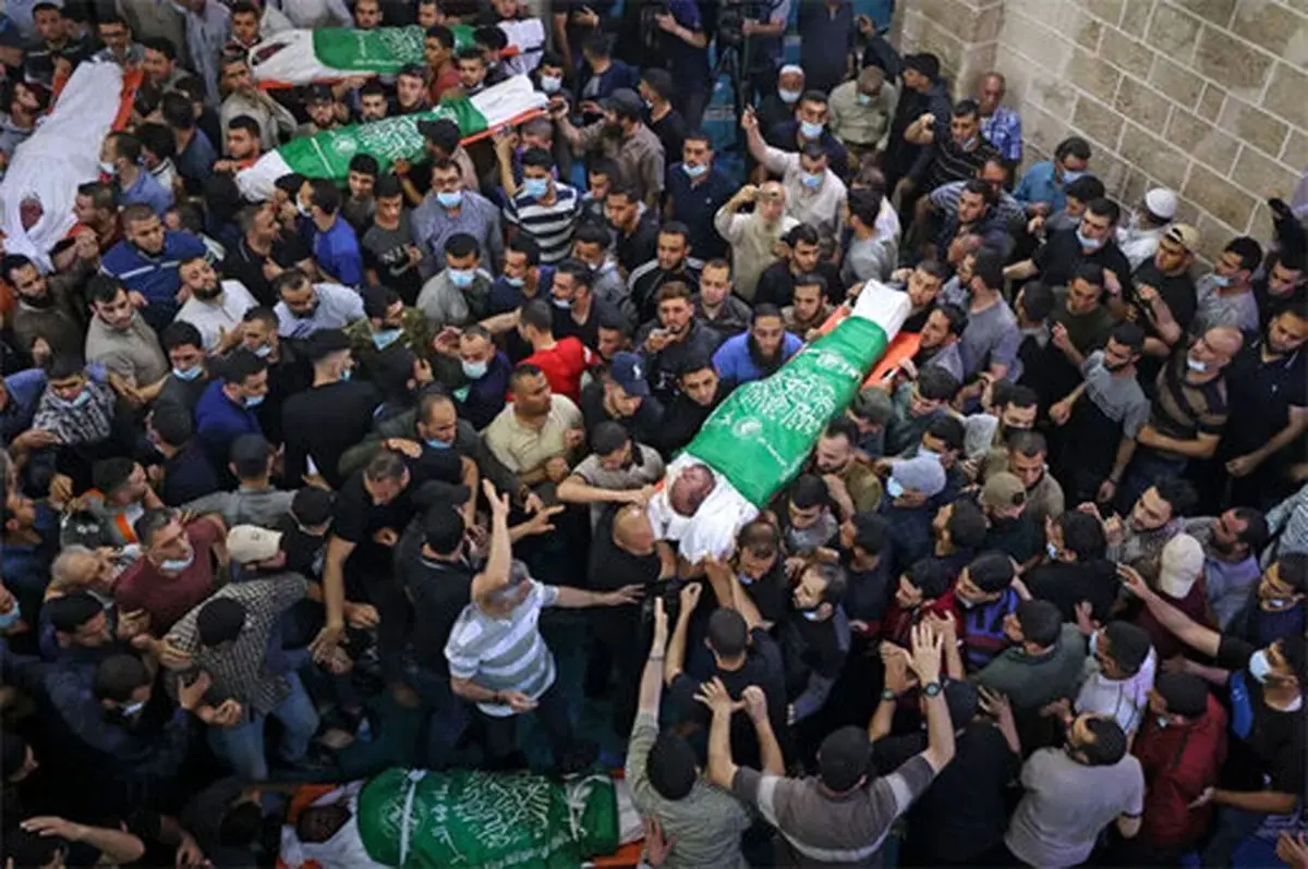 ببینید | تشییع پیکر نمادین ۸۱ شهید در عربستان