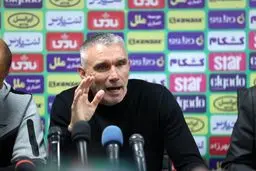 کارت رون به کادر آلومینیوم آتش گشود: اوباش!