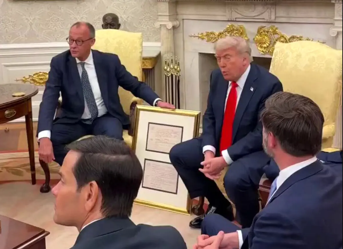 رونمایی از شناسنامه آلمانی پدربزرگ ترامپ توسط صدراعظم آلمان