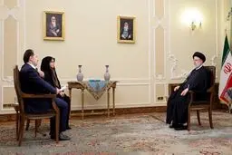 چرا گفت‌وگوی تلویزیونی رییسی، «مصاحبه» نیست؟ | ادعای نامستند تورم ۶۰ درصدی هنگام تحویل دولت در سال قبل