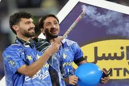 عاملان قهرمانی استقلال، در جشن بزرگ سپاهان