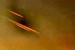 پرواز اسکادران های سه فروندی جنگنده های ارتش + فیلم