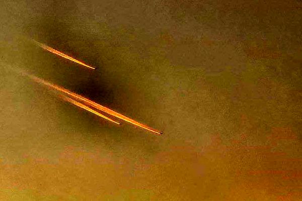 پرواز اسکادران های سه فروندی جنگنده های ارتش + فیلم