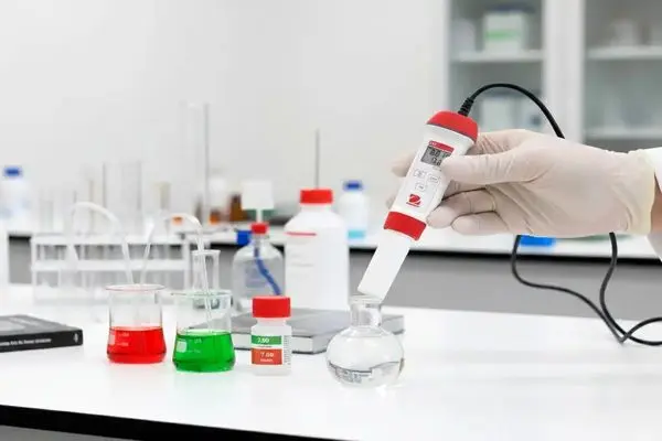 راهنمای کامل خرید بهترین pH متر آزمایشگاهی