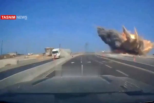 لحظه اصابت موشک ایران در اشدود
