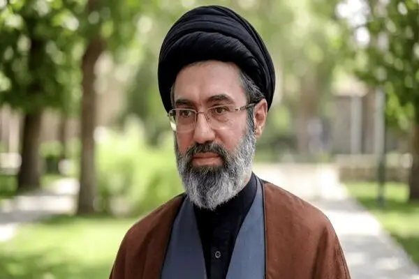 حضور رهبر انقلاب در  راهپیمایی اربعین حسینی + عکس