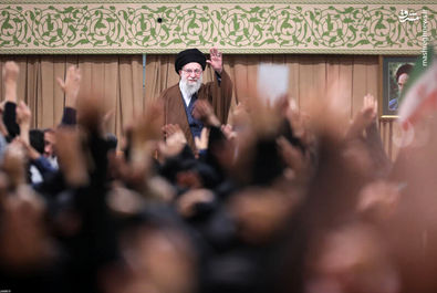 رهبر انقلاب