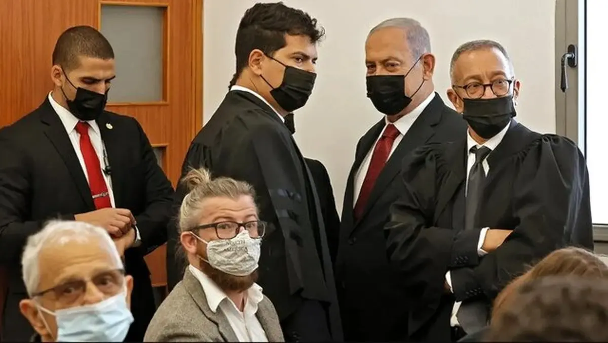 چرا نتانیاهو به تازگی هرجا می‌رود، ماسک می‌زند؟