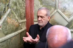 مسعود پزشکیان در مراسم شب سوم محرم تهران