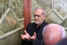 مسعود پزشکیان در مراسم شب سوم محرم تهران