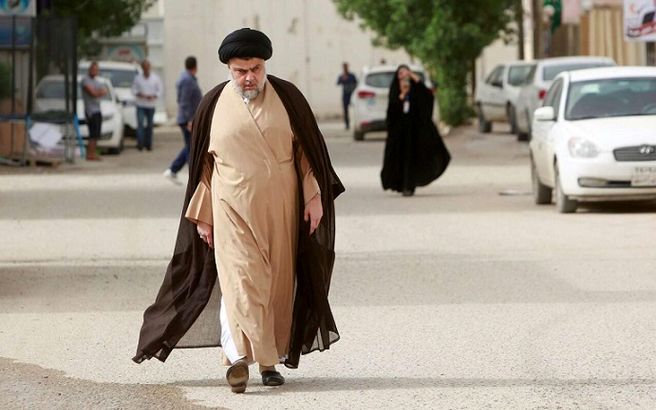 تجمع حامیان صدر برای برگزاری نماز جمعه