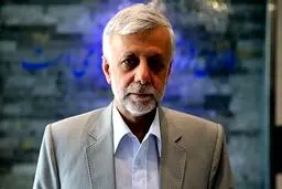 تندروها حواسشان باشد که خلاف نظر ولی فقیه رفتار نکنند