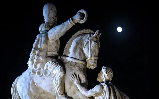 مکان نصب مجسمه والرین در تهران مشخص شد