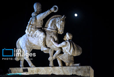 زانو زنندگان