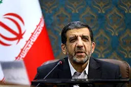 کنایه ضرغامی به اجلاس ترویج نماز:نمازخوان‌ها را دریابید؛ بی‌نمازها پیشکش