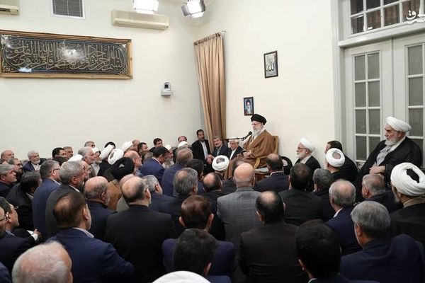 تصاویر دیدار جمعی از مسئولان ارشد قوا با رهبر انقلاب