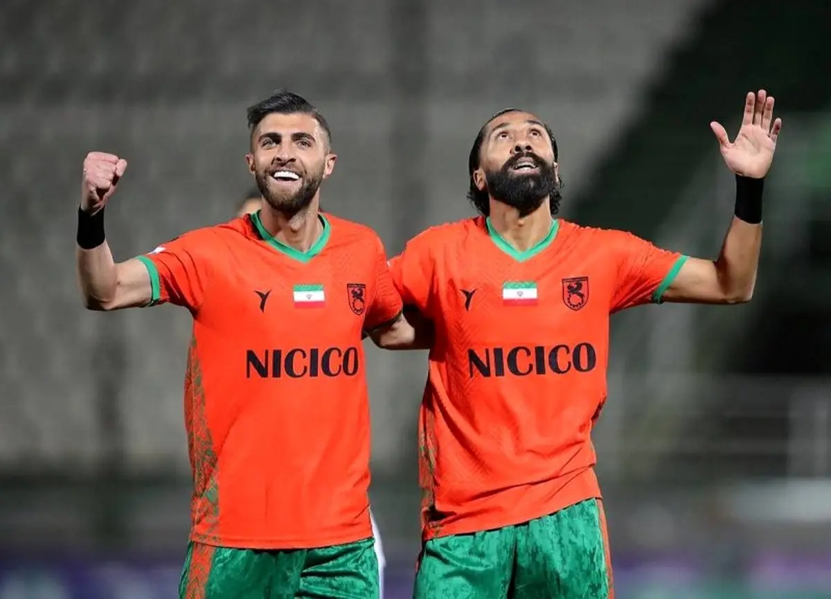 گزارش زنده: ذوب آهن ۰ - مس رفسنجان ۱