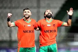 گزارش زنده: ذوب آهن ۰ - مس رفسنجان ۱