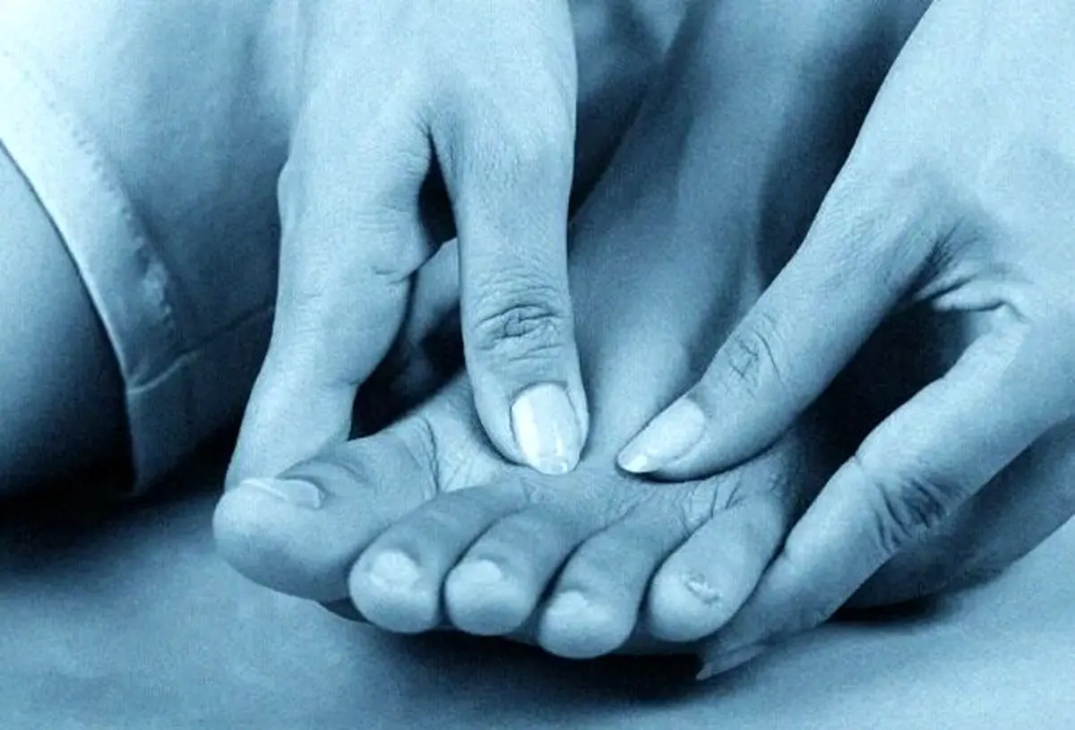 سندرم انگشت پای آبی چیست؟