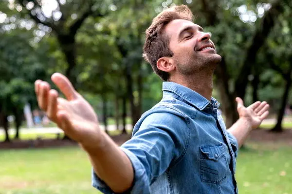 متخصص سکته مغزی: در صورت فلج‌شدن دست و پا با ۱۱۵ تماس بگیرید

