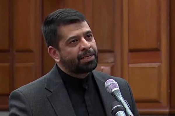 صدور پاسپورت فرانسه برای منافقین