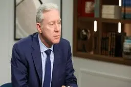 عدم پذیرش سفیر جدید ایران در لبنان!