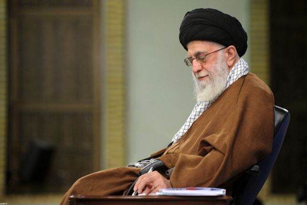 تاکید رهبر انقلاب بر اجرای توافق ایران‌ ـ‌چین + عکس