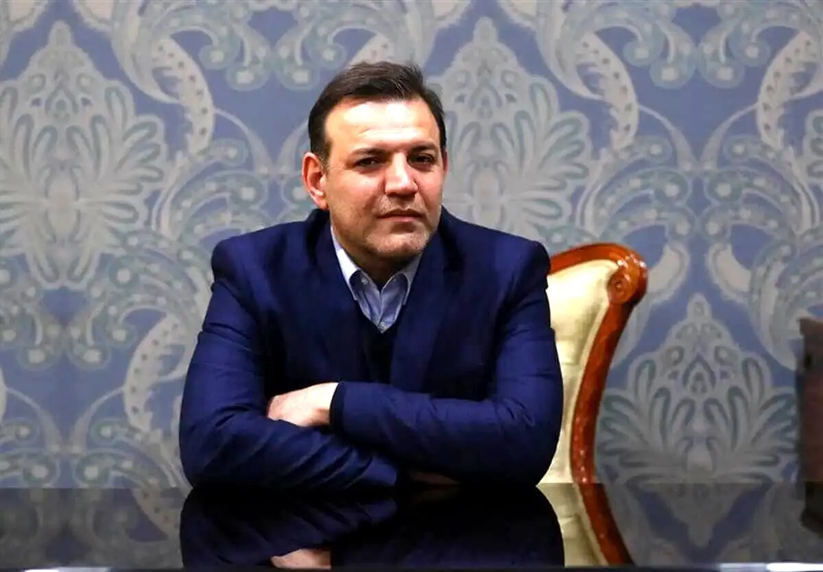 عزیزی‌خادم هم برای رد صلاحیت خواستار مدرک شد