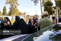 تصاویر حاشیه هیئت دولت با طعم خودرو برقی